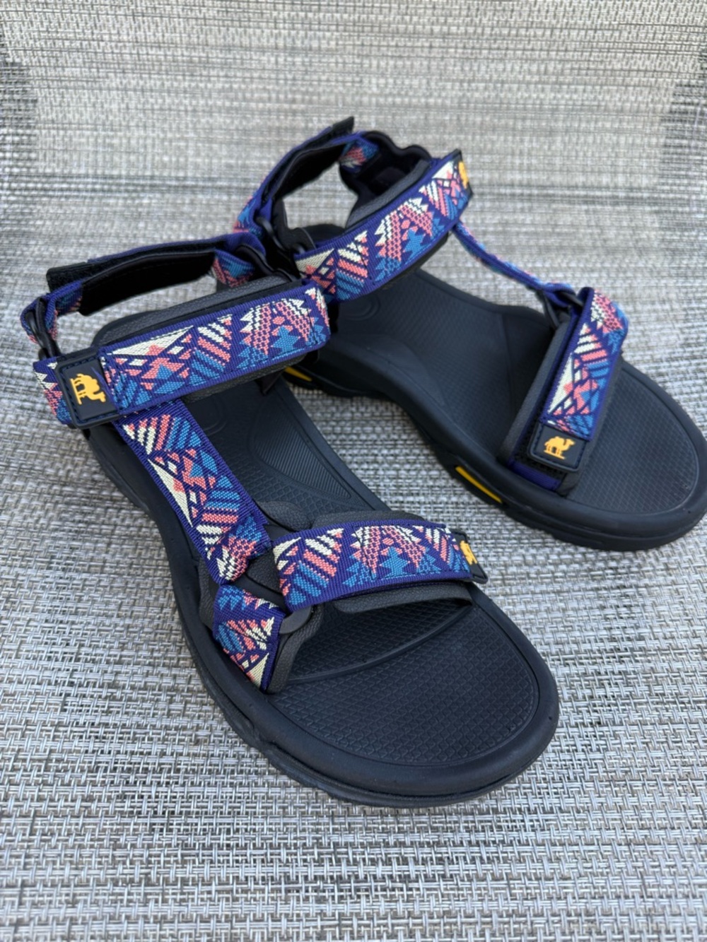Camel Crown Women's Geometric Aztec Strappy Hiking Sandals Size 9